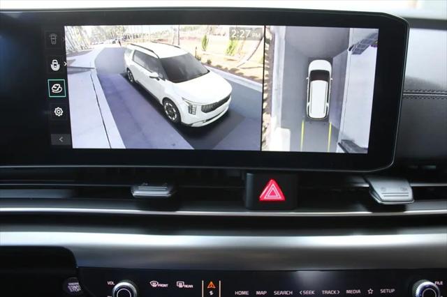 2026 Kia Carnival MPV SX