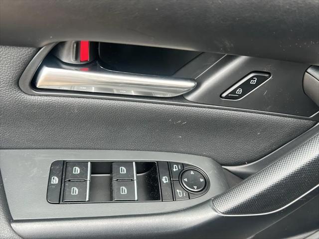 2026 Mazda CX-50 Hybrid Premium Plus