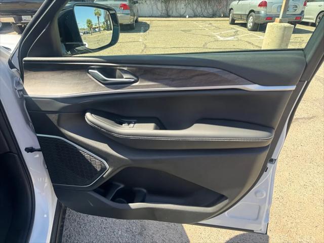 2026 Jeep Grand Cherokee Limited 4x2