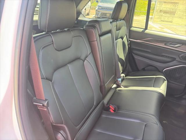 2026 Jeep Grand Cherokee Limited 4x2