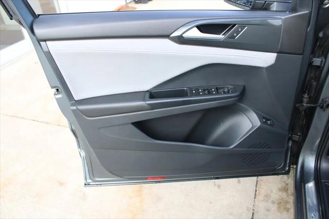 2023 Volkswagen Taos 1.5T SEL