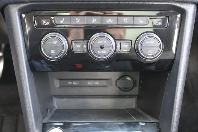 2023 Volkswagen Taos 1.5T SEL