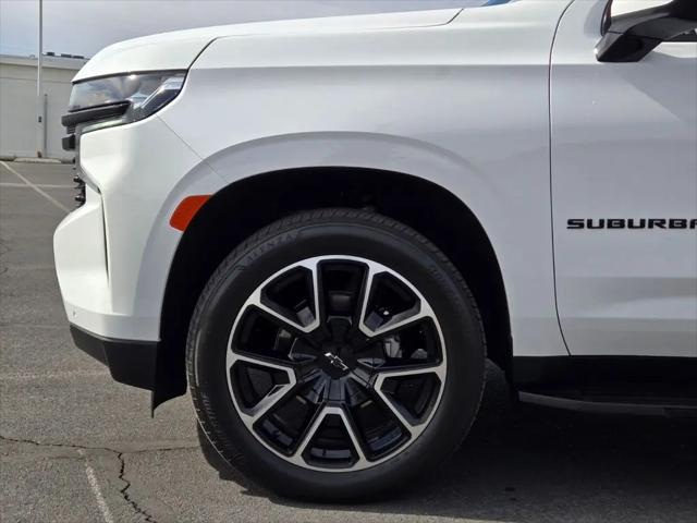 2023 Chevrolet Suburban 4WD RST
