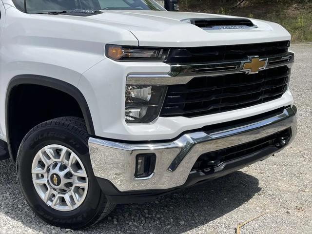 2025 Chevrolet Silverado 2500HD 4WD Crew Cab Standard Bed LT