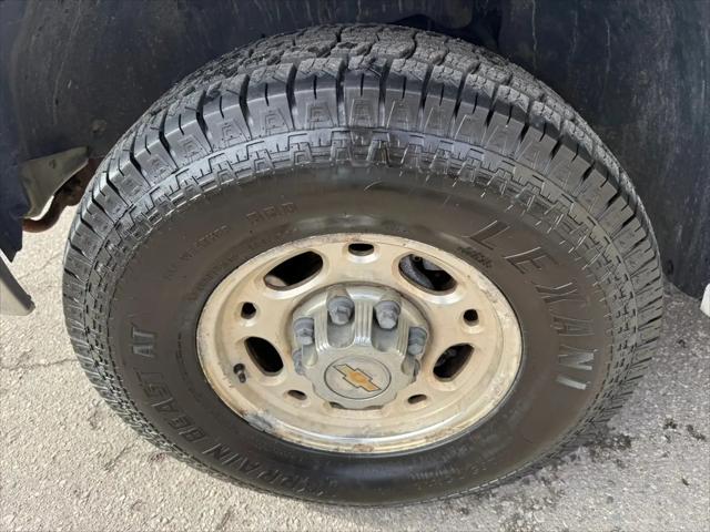 2003 Chevrolet Suburban LT