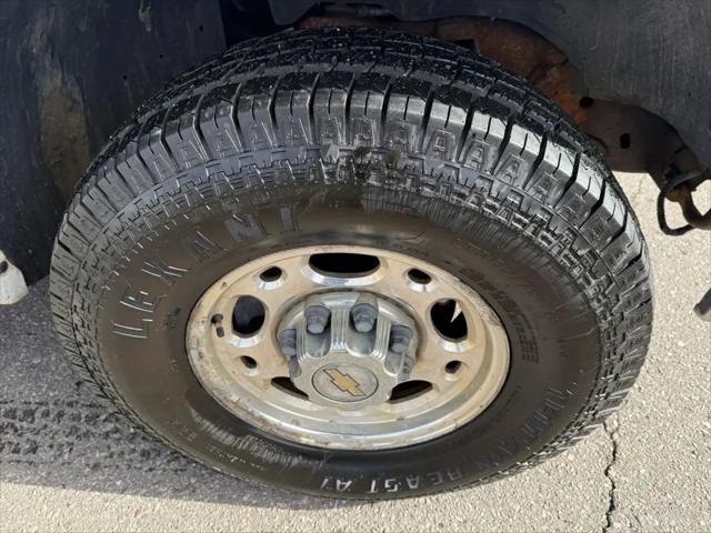 2003 Chevrolet Suburban LT