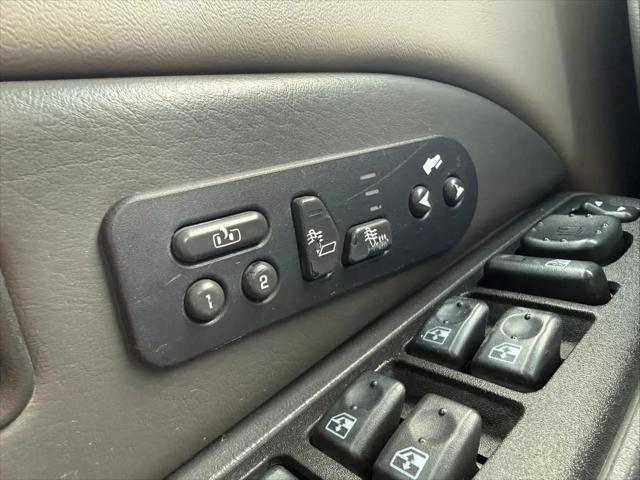 2003 Chevrolet Suburban LT