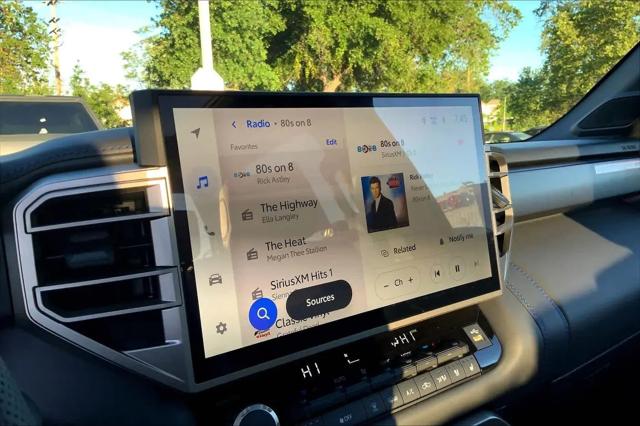 2026 Toyota Tundra Platinum CrewMax 5.5' Bed