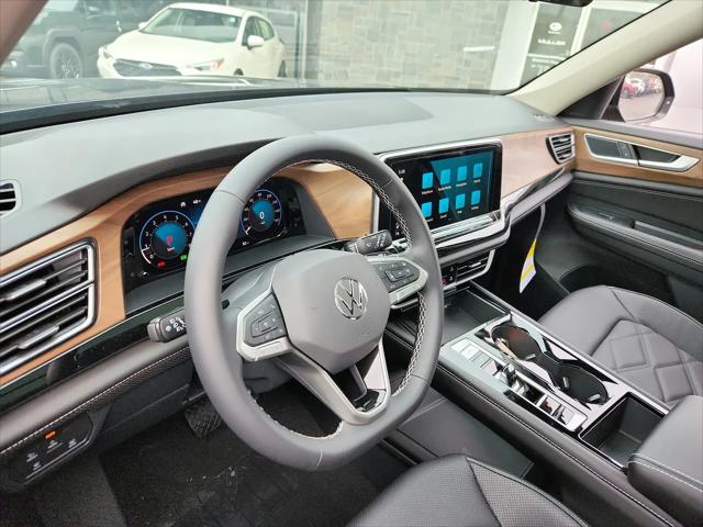 2026 Volkswagen Atlas SE with Technology