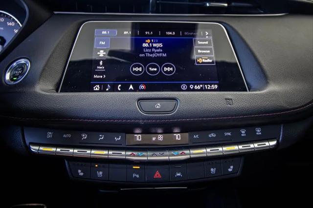 2020 Cadillac XT4 AWD Sport