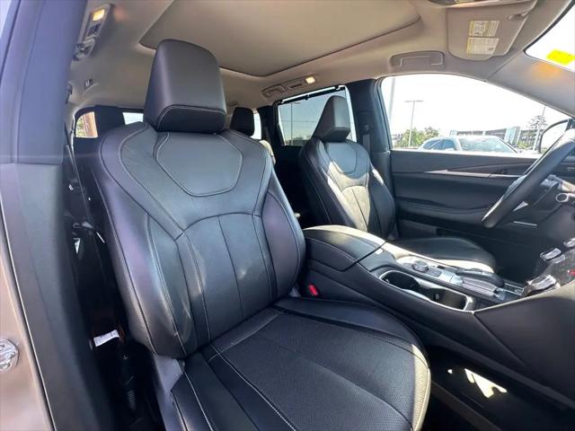 2023 INFINITI QX60 SENSORY