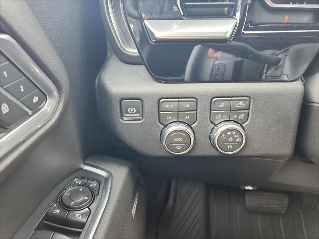 2026 GMC Sierra 1500 Crew Cab, Short Bed, SLT, 4WD
