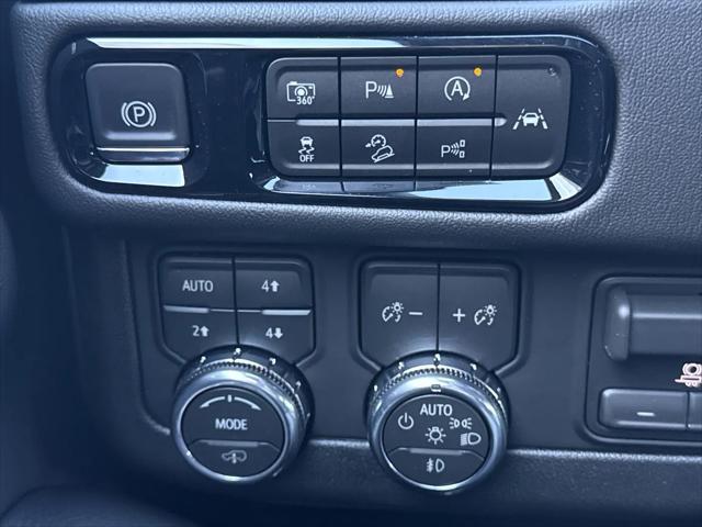 2026 GMC Yukon 4WD Denali