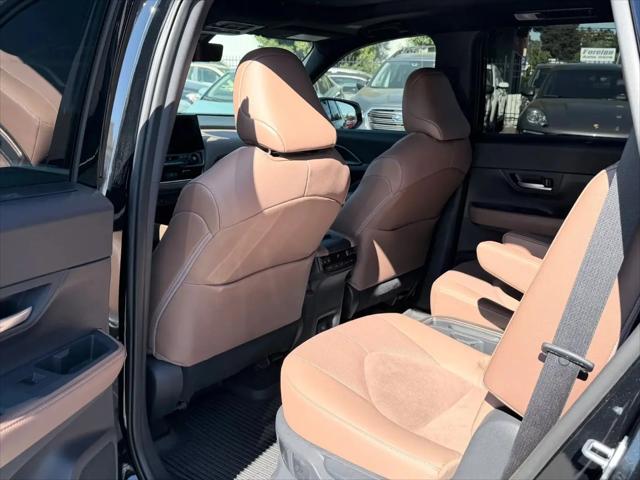 2025 Toyota Grand Highlander Hybrid Platinum MAX