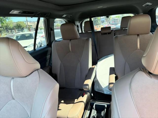 2025 Toyota Grand Highlander Hybrid Platinum MAX
