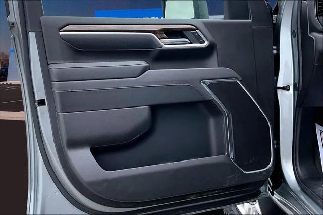 2025 Chevrolet Silverado 2500HD 4WD Crew Cab Standard Bed LT