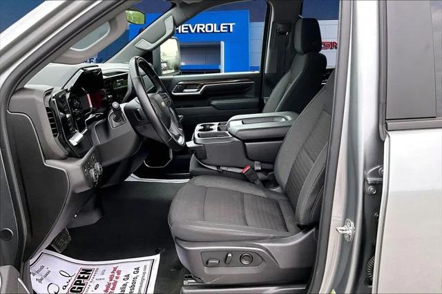 2025 Chevrolet Silverado 2500HD 4WD Crew Cab Standard Bed LT