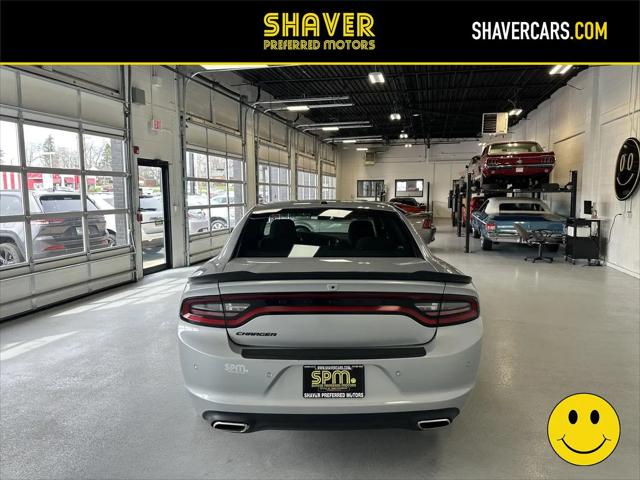 2022 Dodge Charger SXT RWD