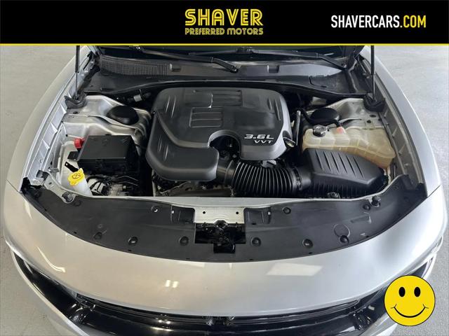2022 Dodge Charger SXT RWD