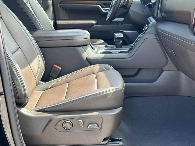 2025 GMC Sierra 1500 4WD Crew Cab Short Box Denali