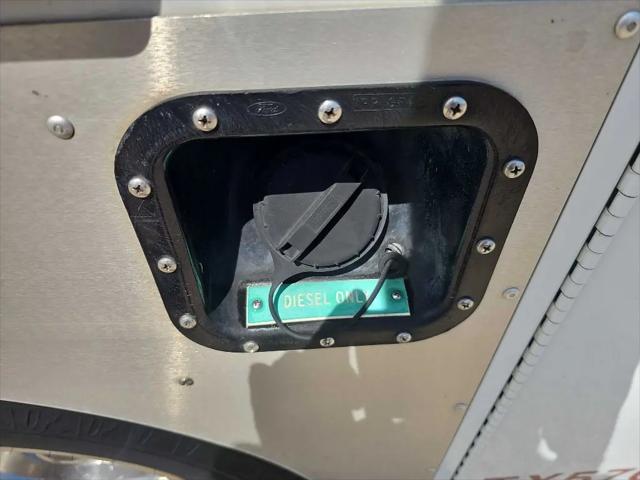2005 Ford F-350 XL