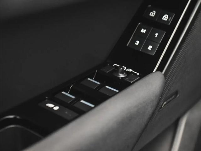 2024 Land Rover Range Rover Velar P250 Dynamic SE