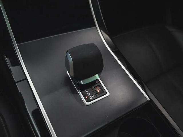 2024 Land Rover Range Rover Velar P250 Dynamic SE