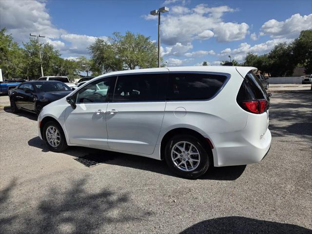 2026 Chrysler Voyager LX