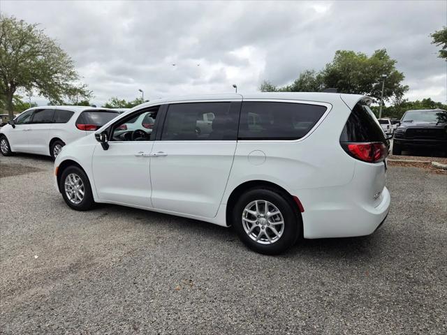 2026 Chrysler Voyager LX