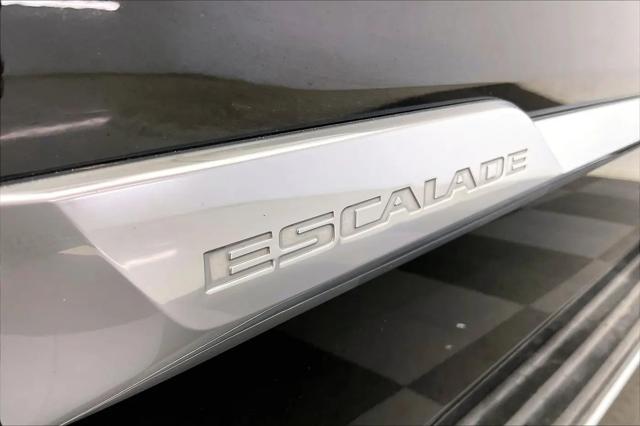 2017 Cadillac Escalade Luxury