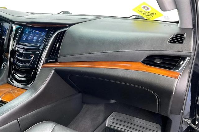 2017 Cadillac Escalade Luxury