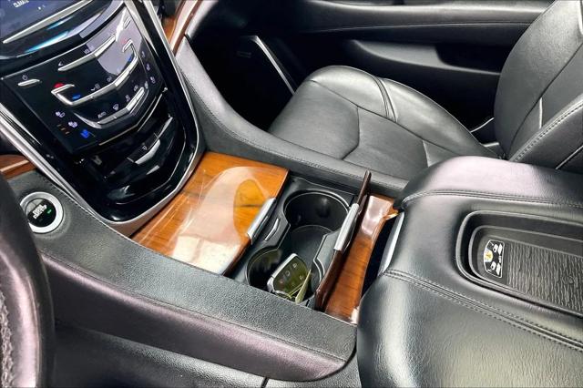 2017 Cadillac Escalade Luxury