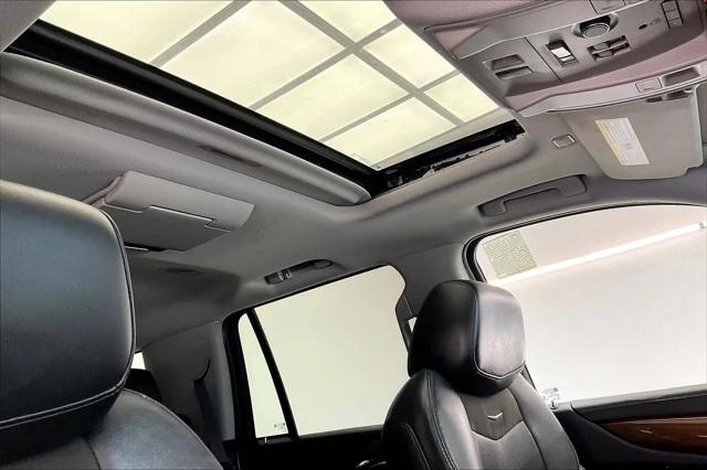 2017 Cadillac Escalade Luxury
