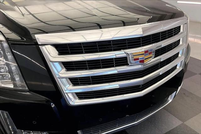 2017 Cadillac Escalade Luxury