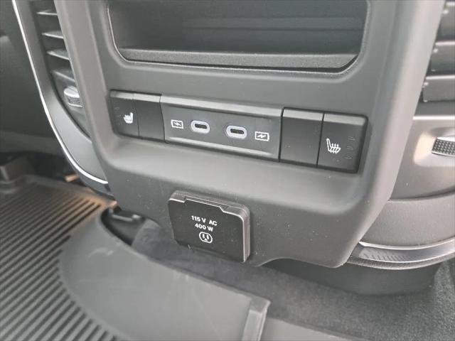 2026 Ram 1500 Laramie Crew Cab 4x4 5'7" Box