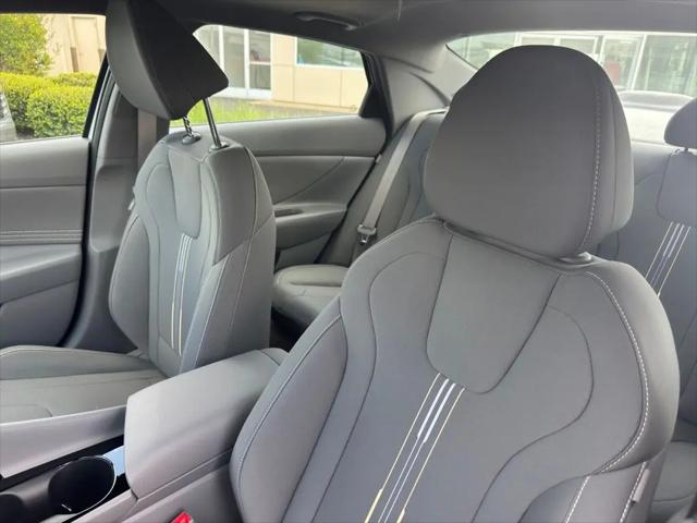 2026 Hyundai Elantra SEL Sport Premium