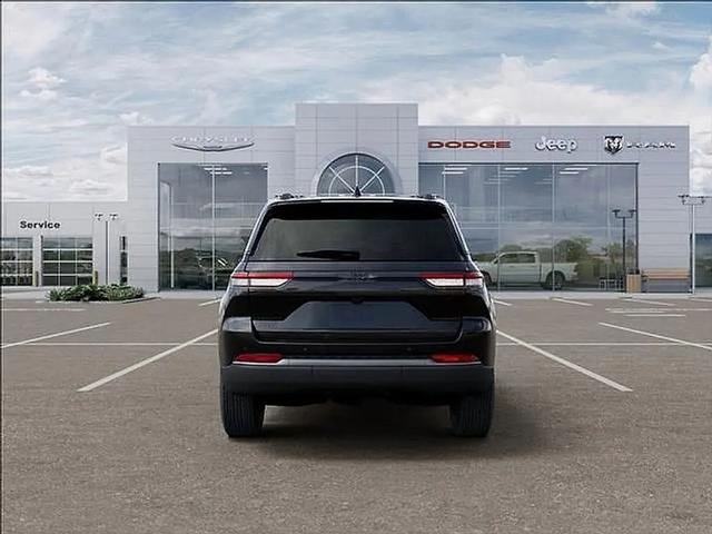 2026 Jeep Grand Cherokee Altitude 4x4