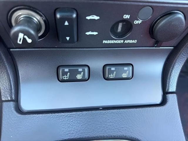 2003 Ford Thunderbird Deluxe