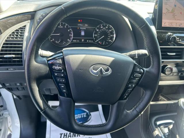 2024 INFINITI QX80 LUXE