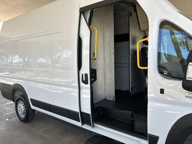 2024 Ram ProMaster Tradesman