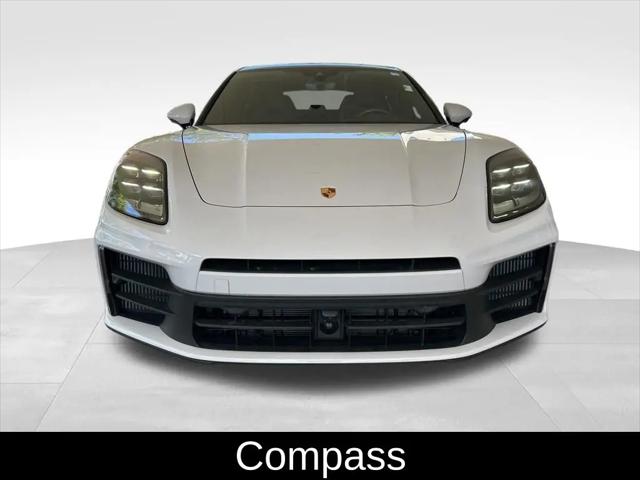 2024 Porsche Panamera 4