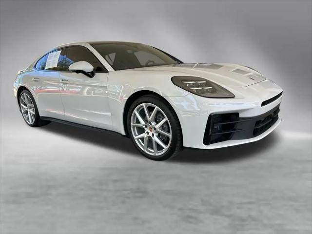2024 Porsche Panamera 4