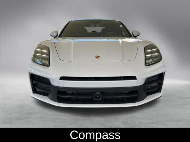2024 Porsche Panamera 4