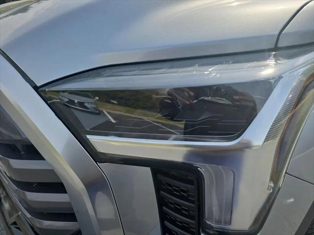 2026 Toyota Tundra Limited CrewMax 5.5' Bed