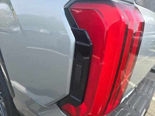2026 Toyota Tundra Limited CrewMax 5.5' Bed