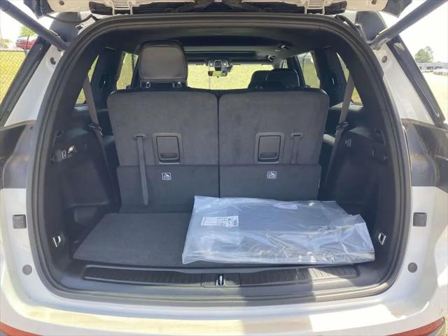 2026 Jeep Grand Cherokee L Altitude 4x2