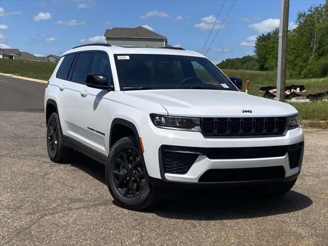 2026 Jeep Grand Cherokee L Altitude 4x2