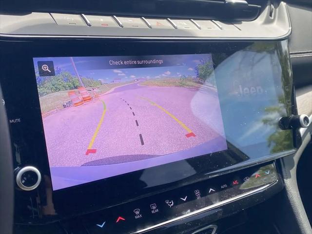 2026 Jeep Grand Cherokee L Altitude 4x2