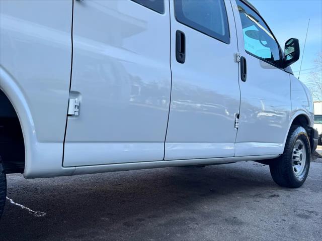 2013 GMC Savana 2500 Work Van