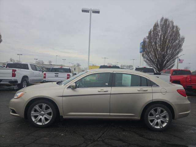 2013 Chrysler 200 Touring